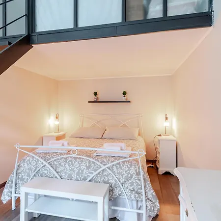 アパート Porta Susa Loft Vittorio トリノ